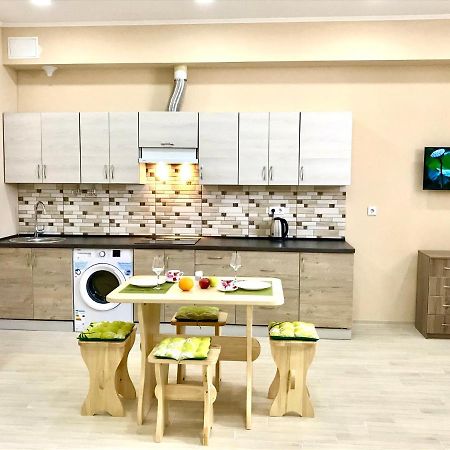 Комфортные Апартаменты Smart Zarvantsy Exteriör bild