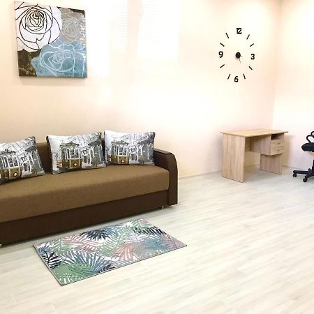 Комфортные Апартаменты Smart Zarvantsy Exteriör bild