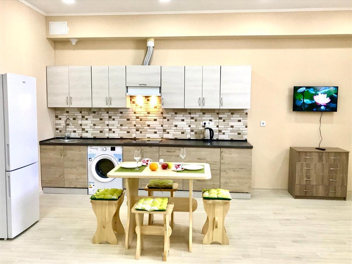 Комфортные Апартаменты Smart Zarvantsy Exteriör bild